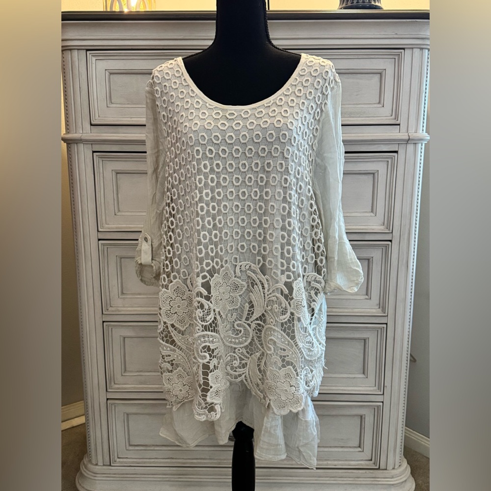 Hannah White Lace Tunic Top